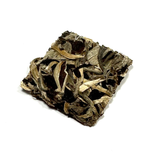 Loose leaf chinese moon beauty white tea