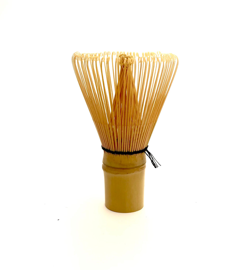 Matcha Whisk (Chasen) - natural white bamboo / 100 prongs